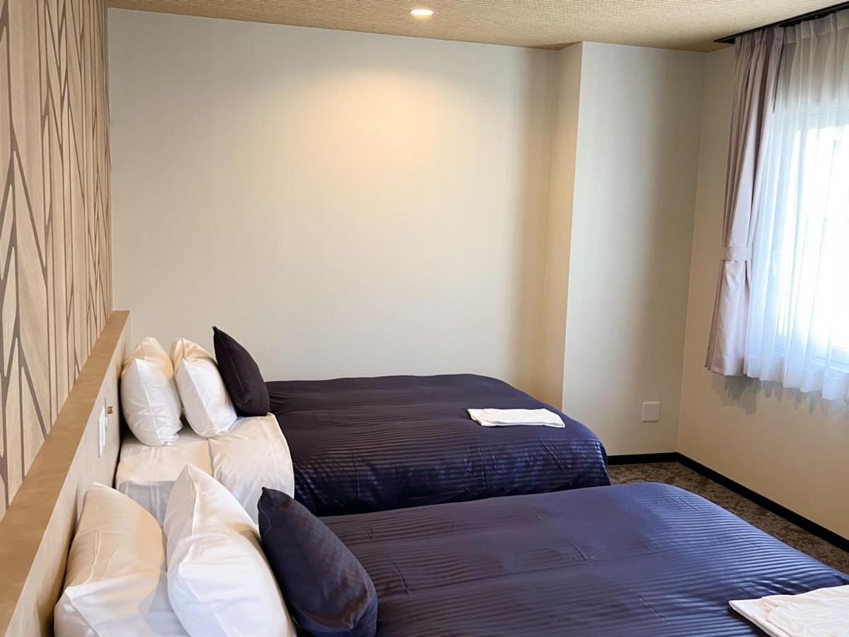 Hotel Livemax Budget Hiratsuka Ekimae Eksteriør bilde